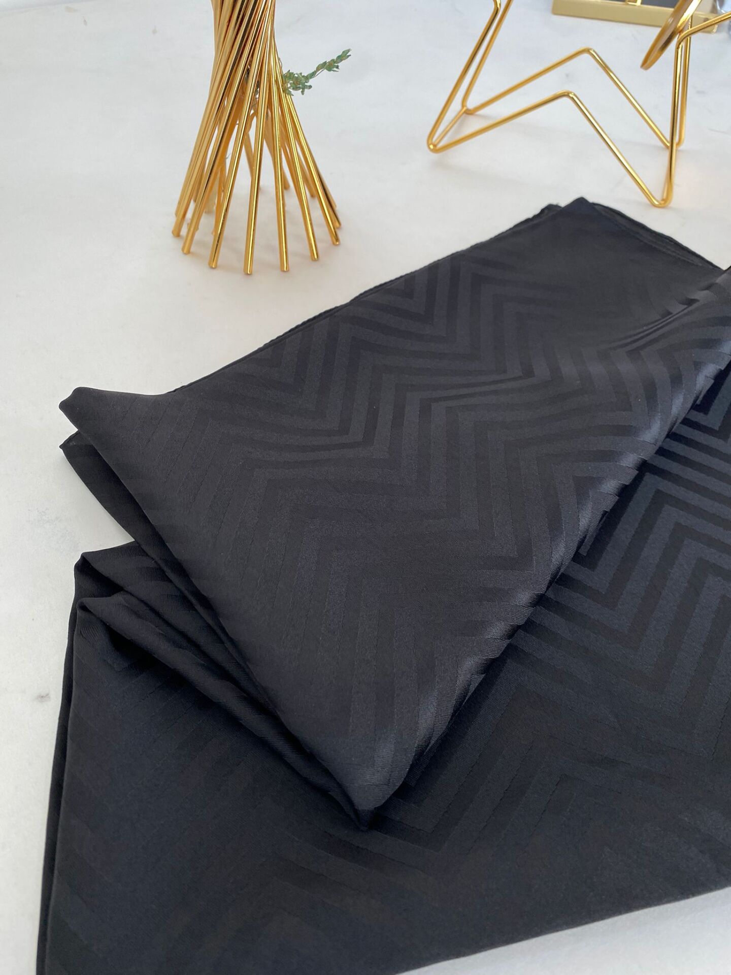 zikzak desen ŞAL ( siyah renk )