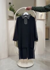 Modern Detaylı  Pantolon Takım – Fermuarlı Denim Yaka