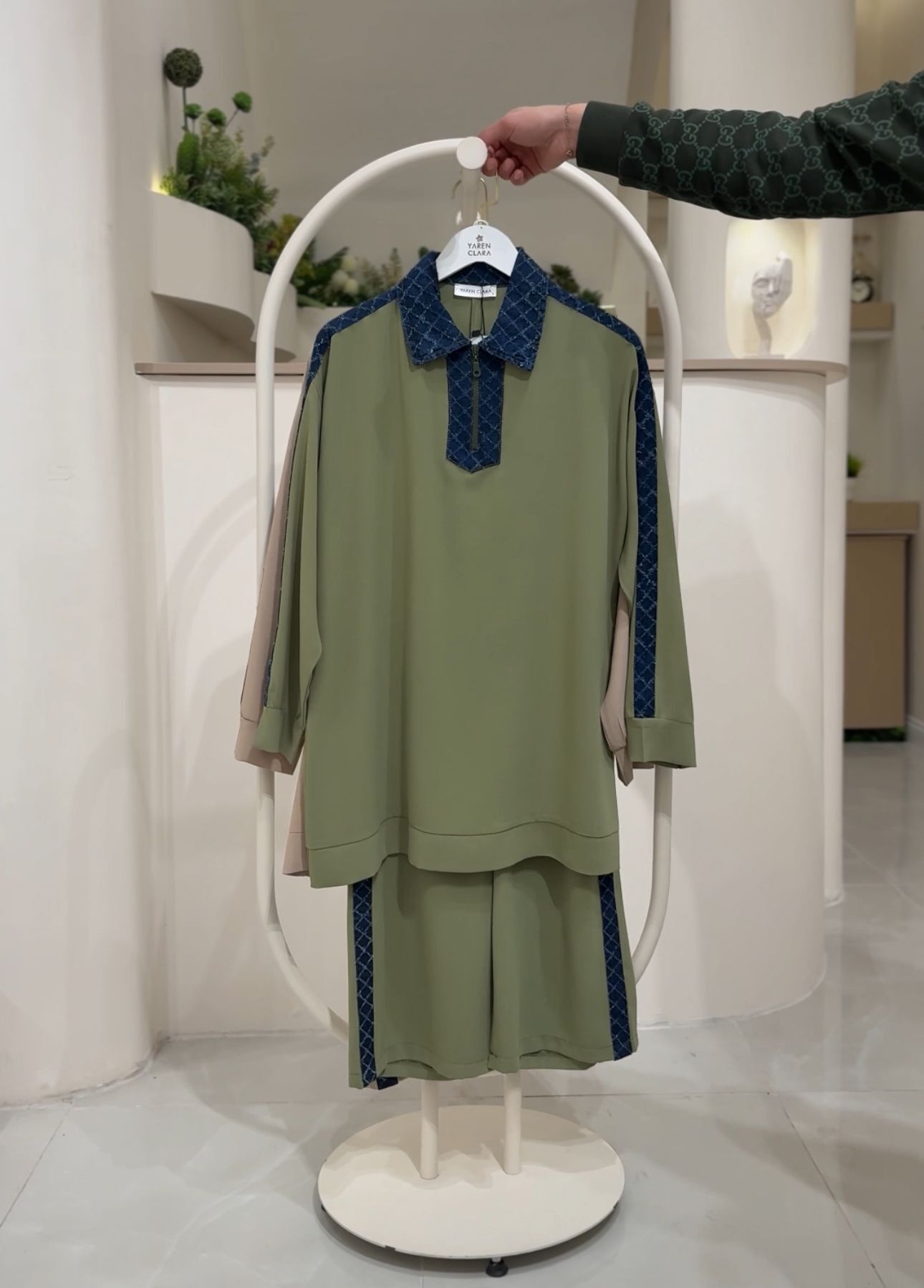 Modern Detaylı  Pantolon Takım – Fermuarlı Denim Yaka HAKİ - 46