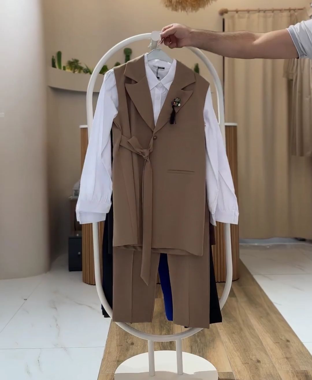 1 BEDEN BÜYÜK ALINIZ