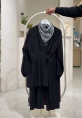 Kuşak Detaylı Tesettür İkili Takım & Desenli Fular