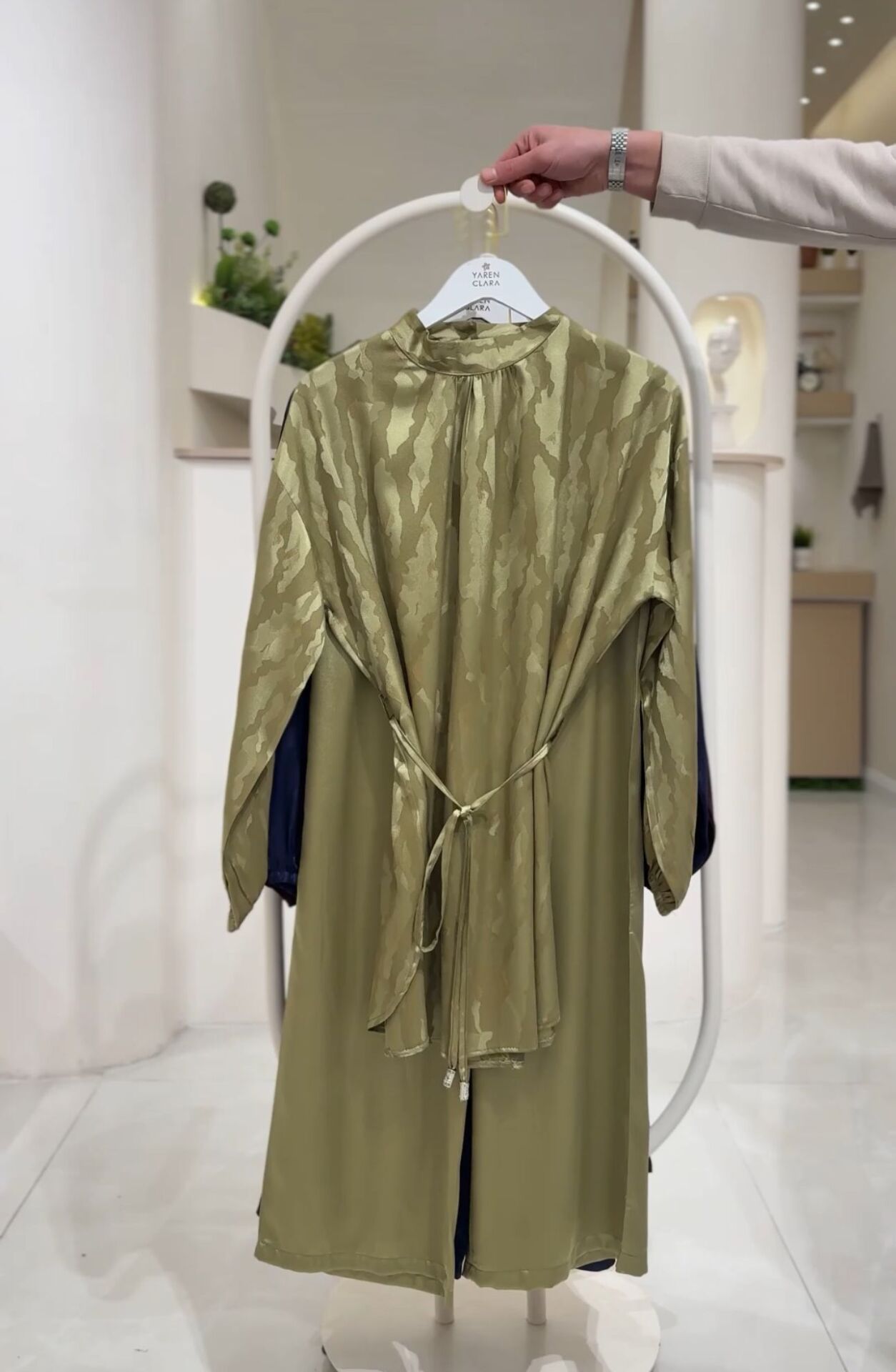 Belden Bağlamalı Jakarlı İkili Tesettür Takım