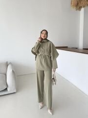 Minimal Dökümlü Detaylı Şık Takım