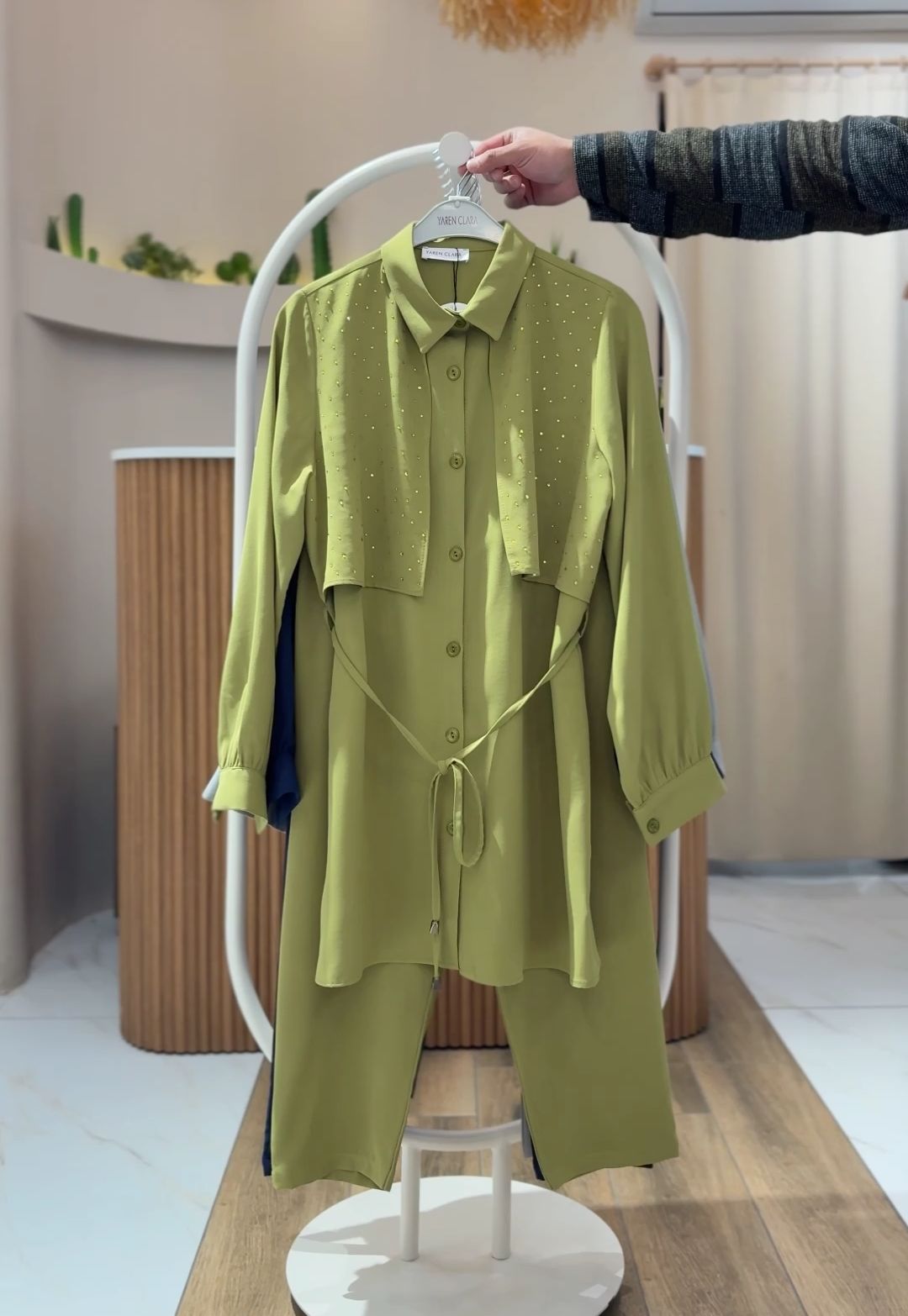 Taş Detaylı Bel Bağlamalı Tunik Pantolon Takım